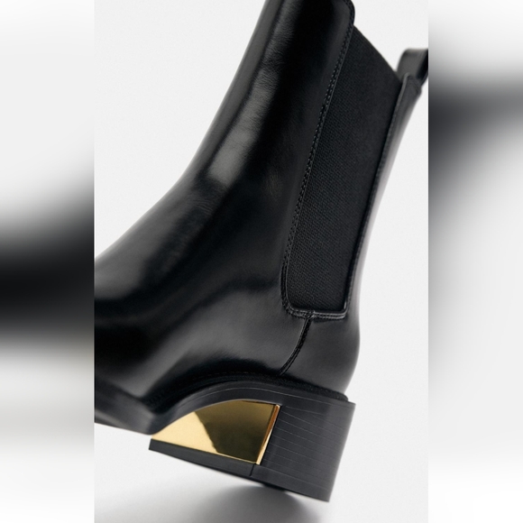 Zara Ankle Boots - Picture 3 of 10